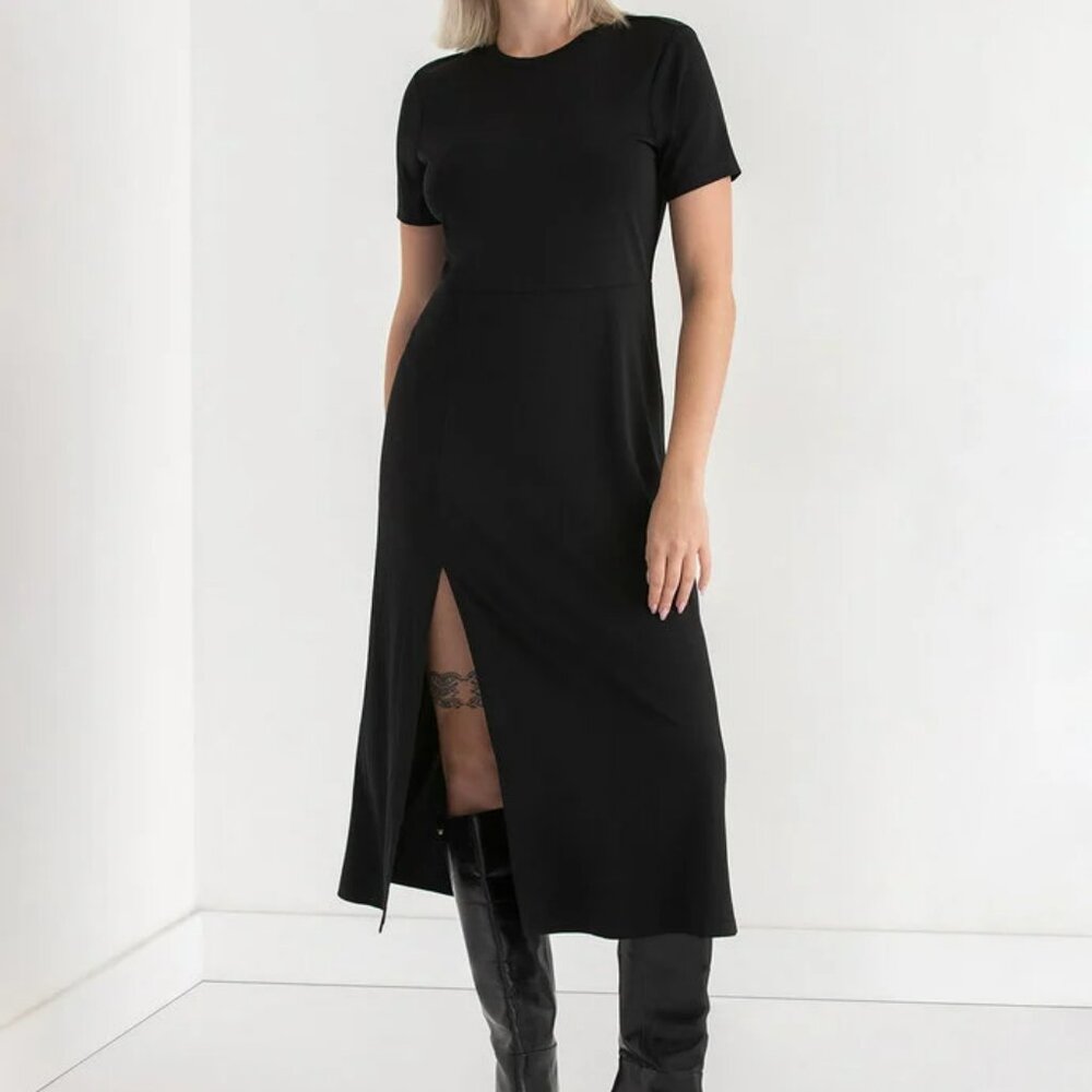 Short Sleeve Midi Dress
